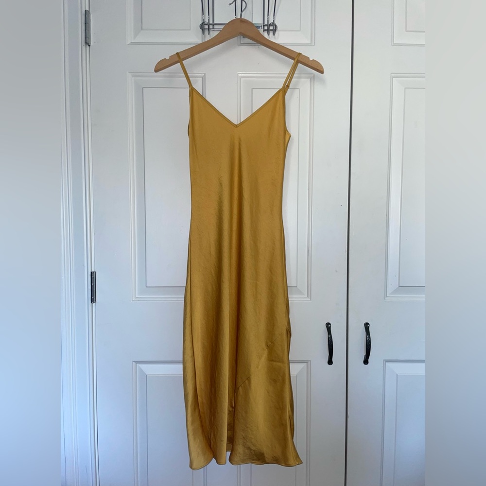 Wilfred Only Slip Dress 🌞
